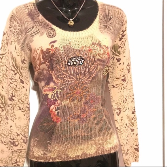 BCBGMaxAzria Tops - BCBGMaxazria Top Size medium